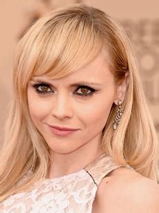 Christina Ricci Body Measurements Height Weight Bra Size Age。